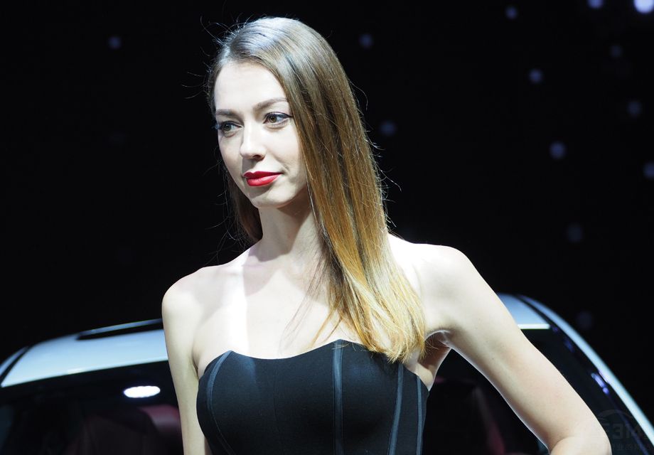 �ܶ�����Ʒ�ƶ�Ը���ҹ��⳵ģ���������Ϊ��͹���Լ��Ĺ������ݡ�