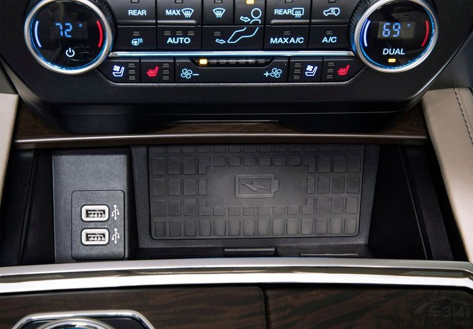 ���÷��棬�������䱸�˸���ȫ�µ�SYNC 3��Ϣ����ϵͳ��֧��ƻ��CarPlay�Ͱ�׿Auto���ܡ�