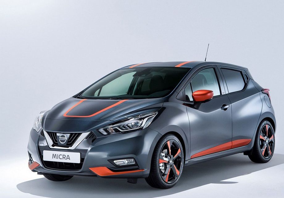 ����ϵͳ���������죬���ڼ�ʻ����ͷ���ڰ�װ��˫��������