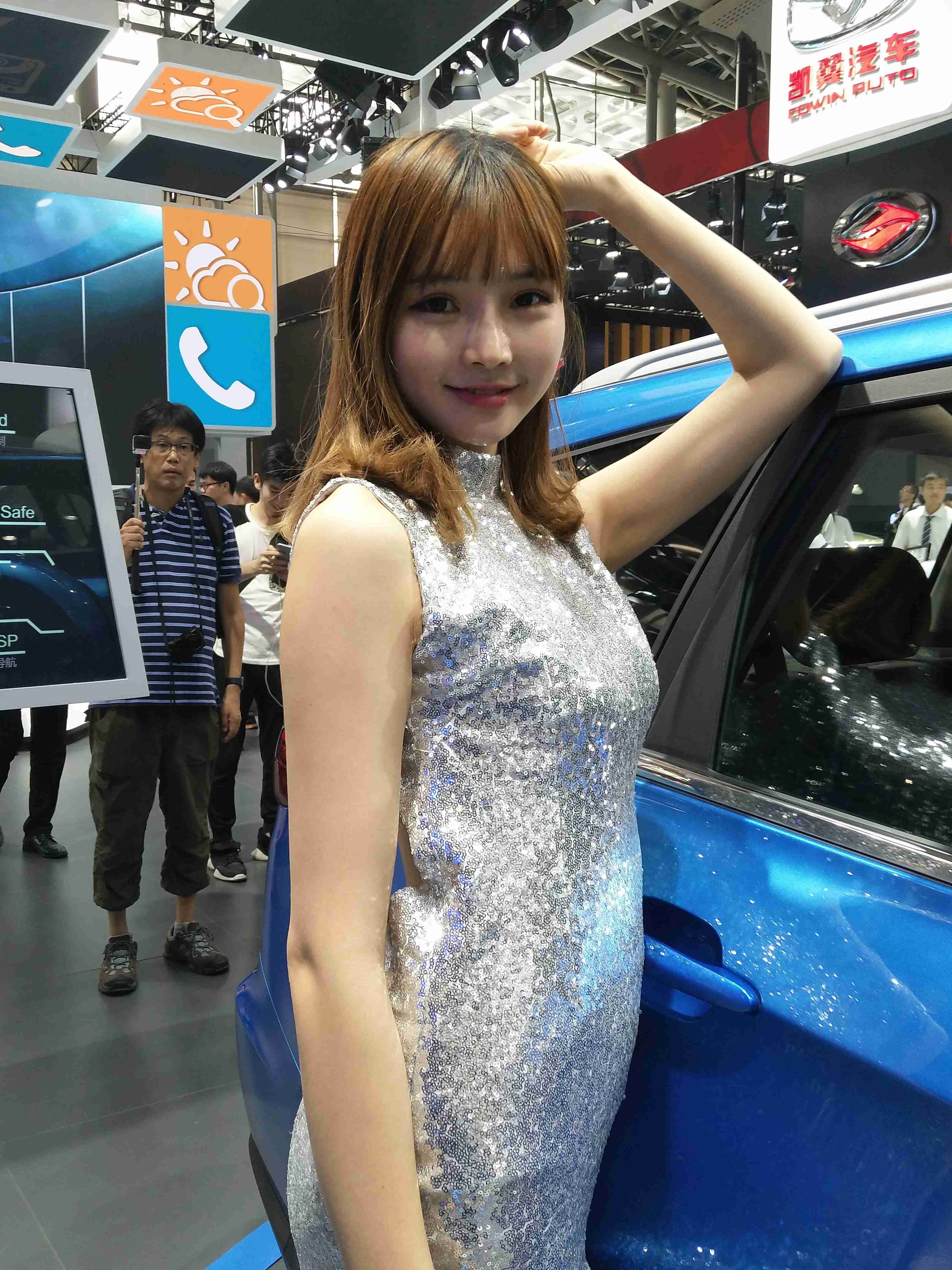 ��Ȼ��ʱ����������Ůͬ��������