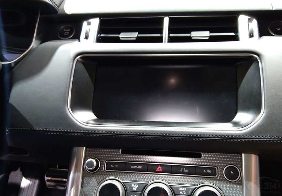 ͬʱ���³���ԭ�е�8Ӣ���п���ʾ������Ϊ10.2Ӣ�磬��װ����InControl����Ԧ��ϵͳ��