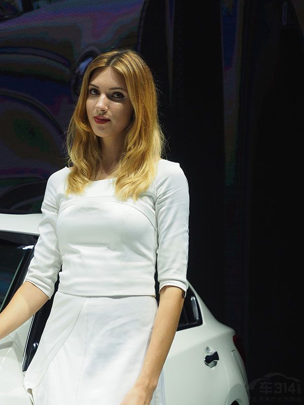 �𷢱��۵Ĺ�����Ů���������Ͳ�����������