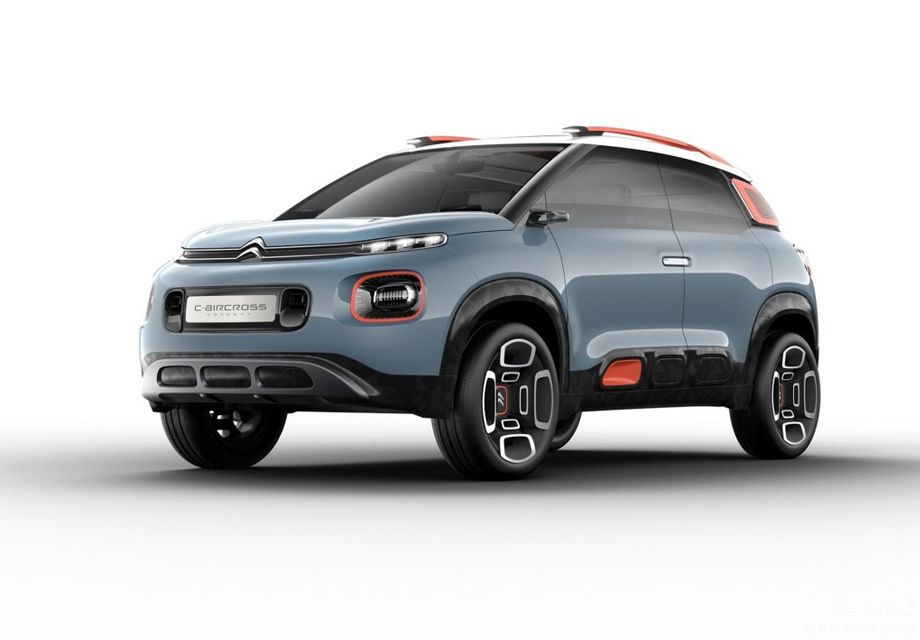 ѩ����C-Aircross�ǻ���ȫ��һ��C3������ɣ����������LED���������������ǰ���ո�Ӧ������෽�����Ԫ�أ�����ȥ�ܿɰ���