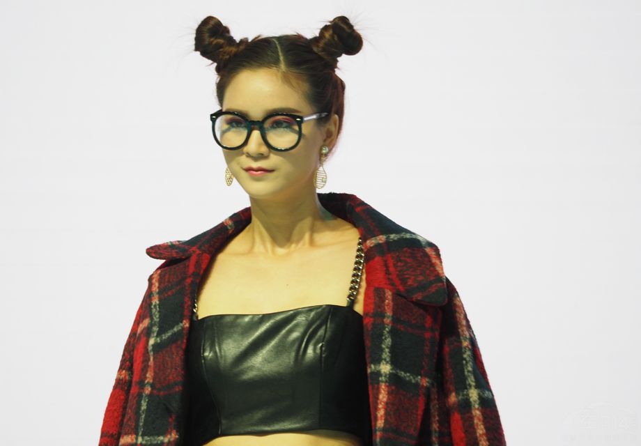 ��λͷ�ᳯ���ʵ���Ů�����Ǹ���ʮ��