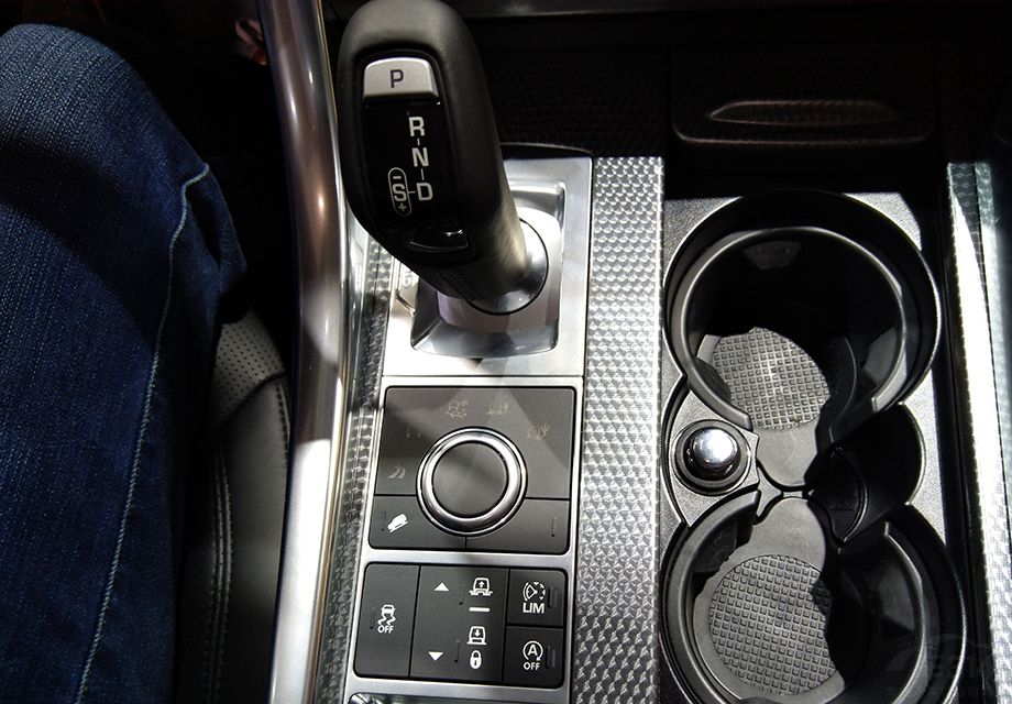 ��ײԤ�������ƶ�����ʻԱƣ�ͼ�⡢�������ָ�����ä�㸨����ȫ������Ϣ���ġ��𲽷��������ȹ��ܣ�Ҳ��װ�䵽����ʤ�˶����ϡ�