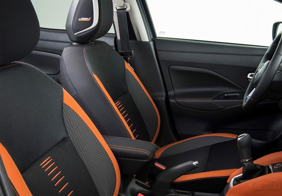 ���ڲ����䱸����������������Щӵ��Bose������Դ�����������豸������ܺõ����ֲ���Ч�����û����ɸ���������ϲ�ö���Ƶ�����Զ��塣