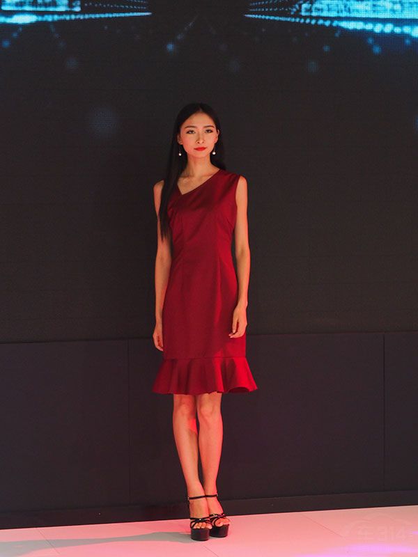 ������չ̨��������һ��T̨�ķ���