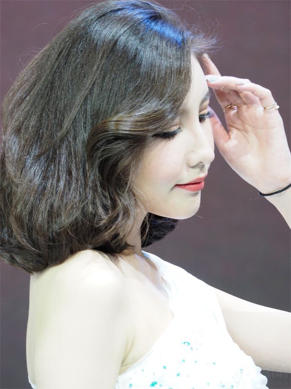 ��֪����λ��Ů�ǲ��ǻ�Ѫ��