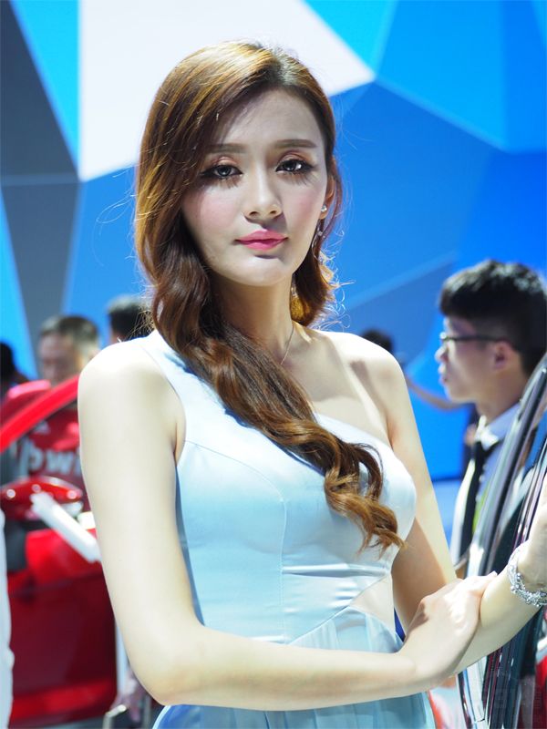 ����ǶȺ����ݷǳ����ƣ�������Ҫ����......