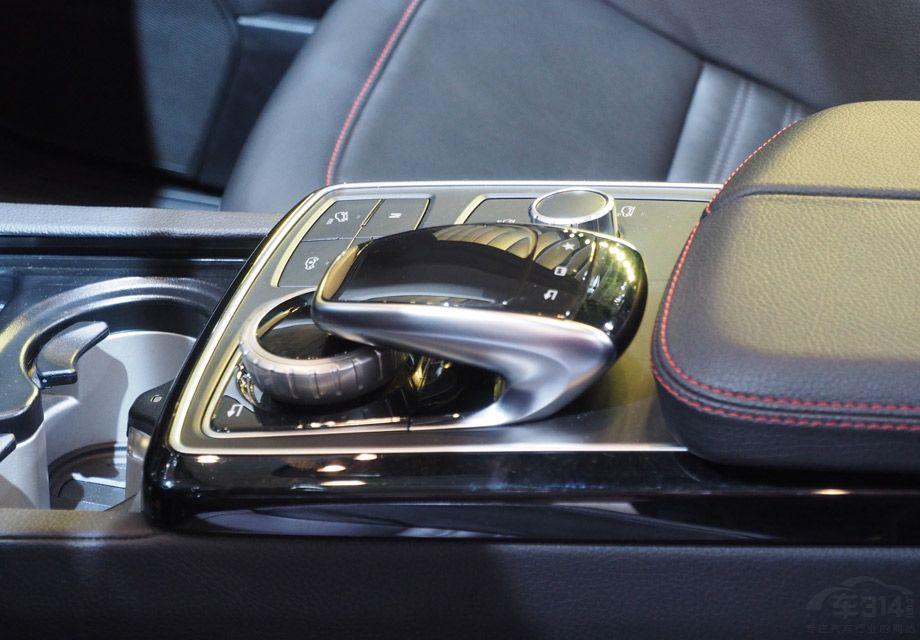 ��������Ӿ��к����ʸУ�ľ���ΰ�ͺ�ɫƤ��Ĵ�����Ȼ�Ǻ���Ʒ�Ʋ���ȱ�ٵ�Ԫ�ء�