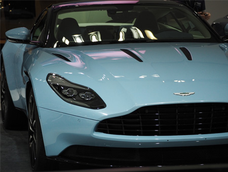 ˹١DB11  V12328.8