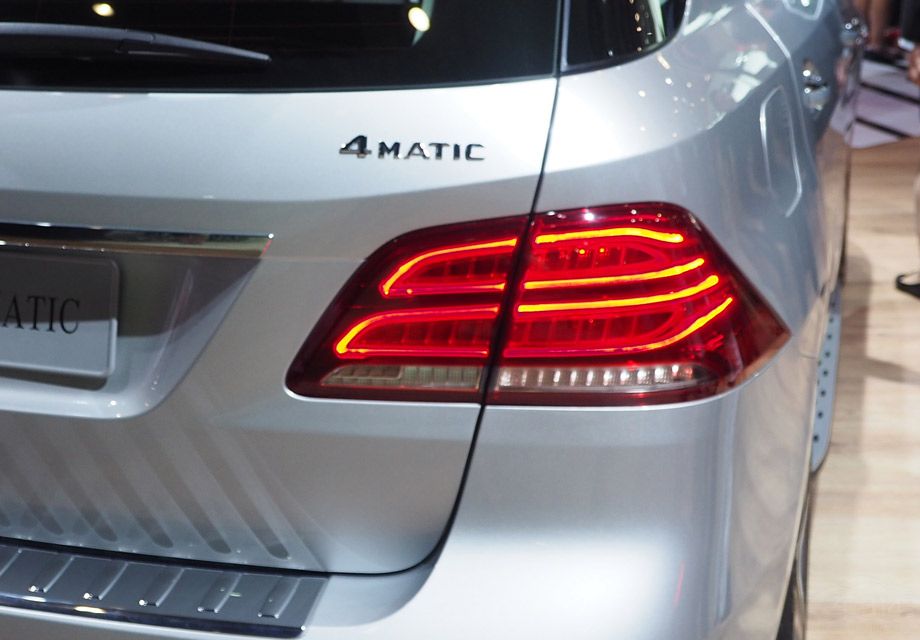 ����GLE�����ߴ��ϣ������߷ֱ�Ϊ4813*1951*1796mm�����Ϊ2915mm��