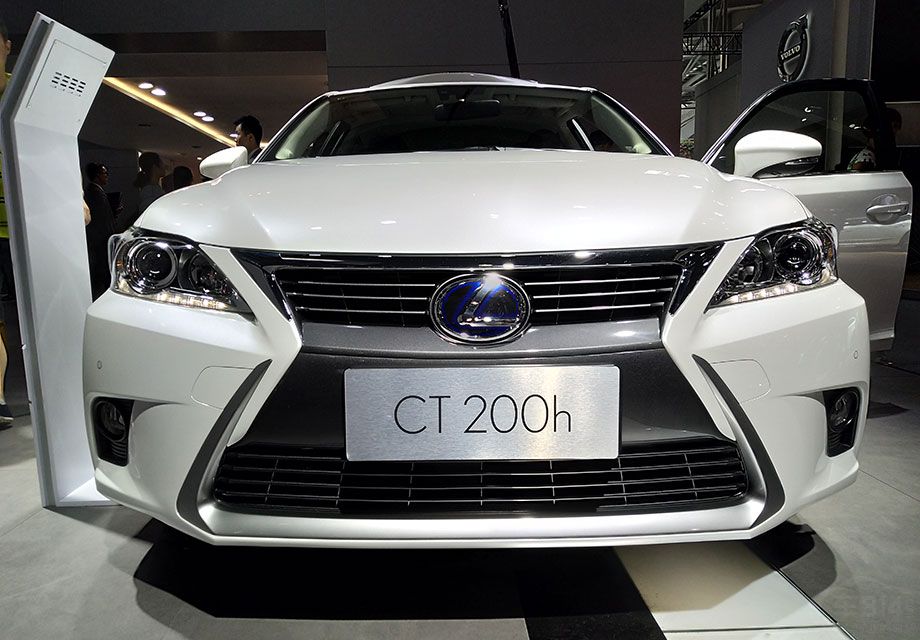 �׿���˹CT200h��һ��춯���ͣ�����ʡ�ͺÿ���������ʻ�ʸС������ԡ������̶�Ҳ�������ơ�