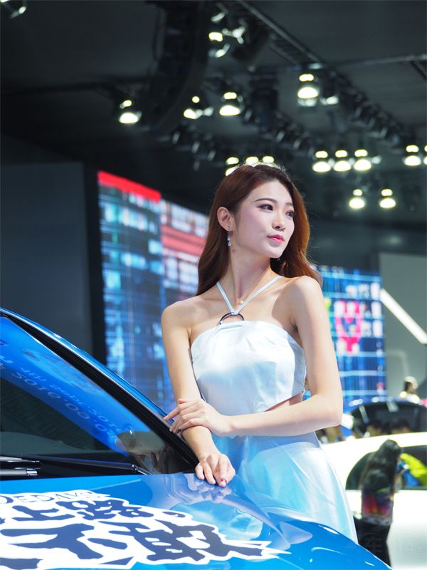 ¶��С����ѩ�׵�Ƥ����