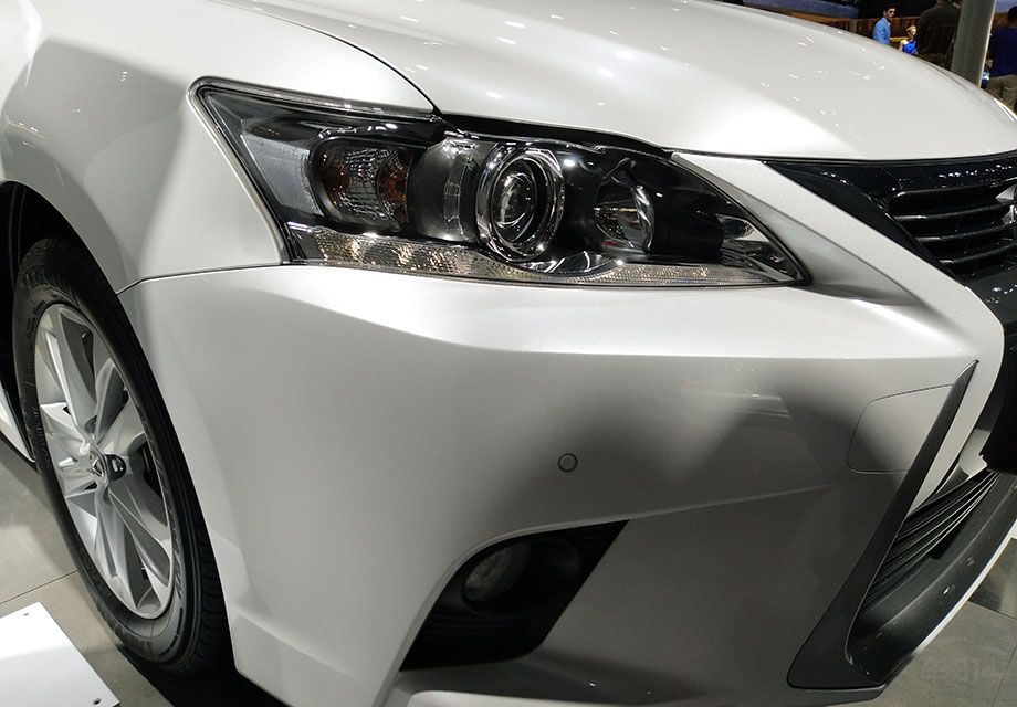 �������棬�׿���˹CT200h���ص���ֱ���ĸ�1.8L���ͷ������������799���������Ť��Ϊ142N��m����ϵ綯���������Ķ���������ʿ���������136���������Ť�����������207N��m��