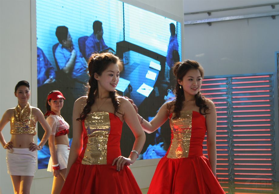 ����Ӿװ��ȹ��ԭ������ʱװ�㡣