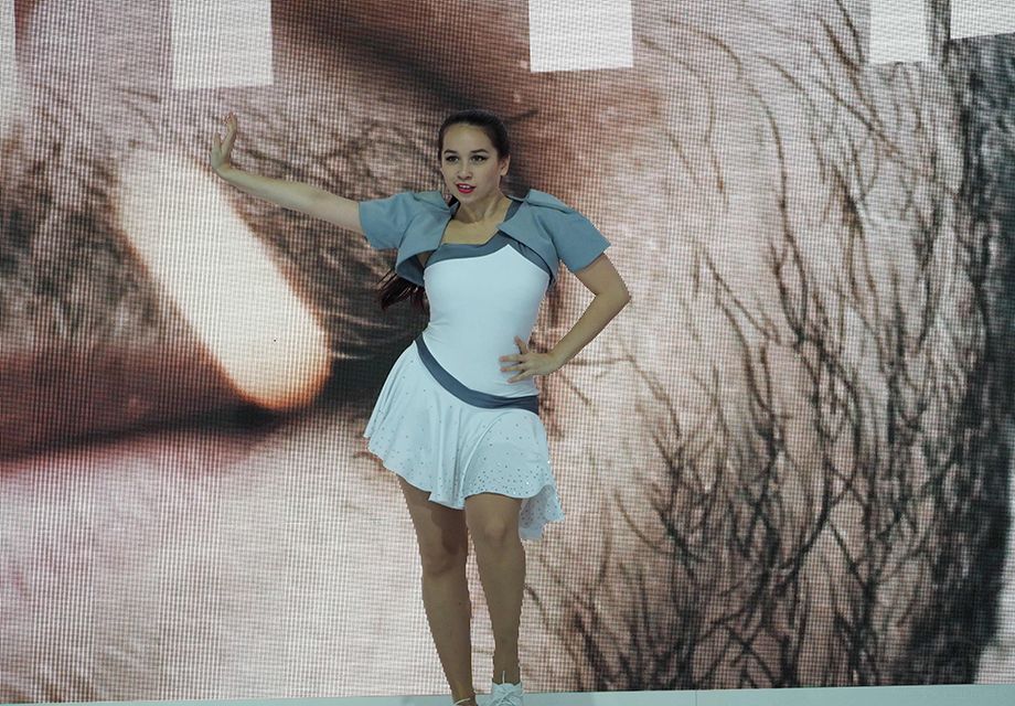 ��չ����������ֻ��ע��Ů��ģ����ʵ�ܶ�ʱ���赸�ϵ���ŮҲ������������