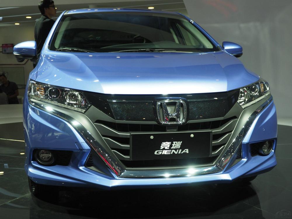 �����Ƕ��籾��ո���ȥ��ɶ���չ�Ϸ����ģ�һ�����ż��Ʊ����ᳵ��