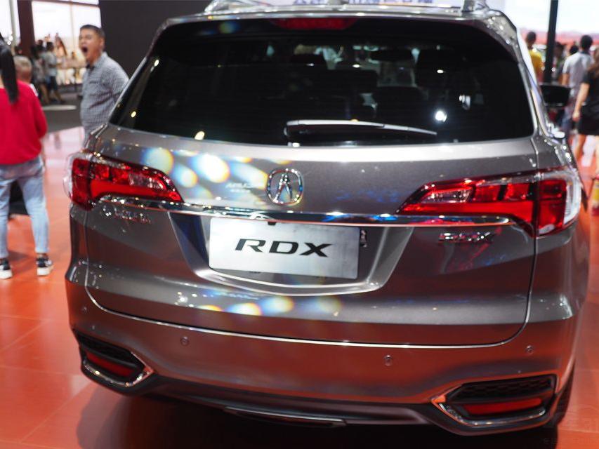 ک��RDXӭ����ȫ�¸Ŀ�ͣ��³���۽�����С�����޸ģ��³���Ʋ�����LED��ƣ�ǰ��������դ�����˶Ƹ��������³�Ԥ�ƽ���2018��ӭ��������