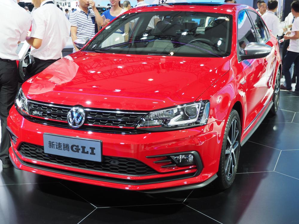 ����GLI���Ǵ��ڡ��񳵡����ڵ����ܰ泵�ͣ���2013�����п�ʼ�����ܵ��˲��������ߵĹ�ע��