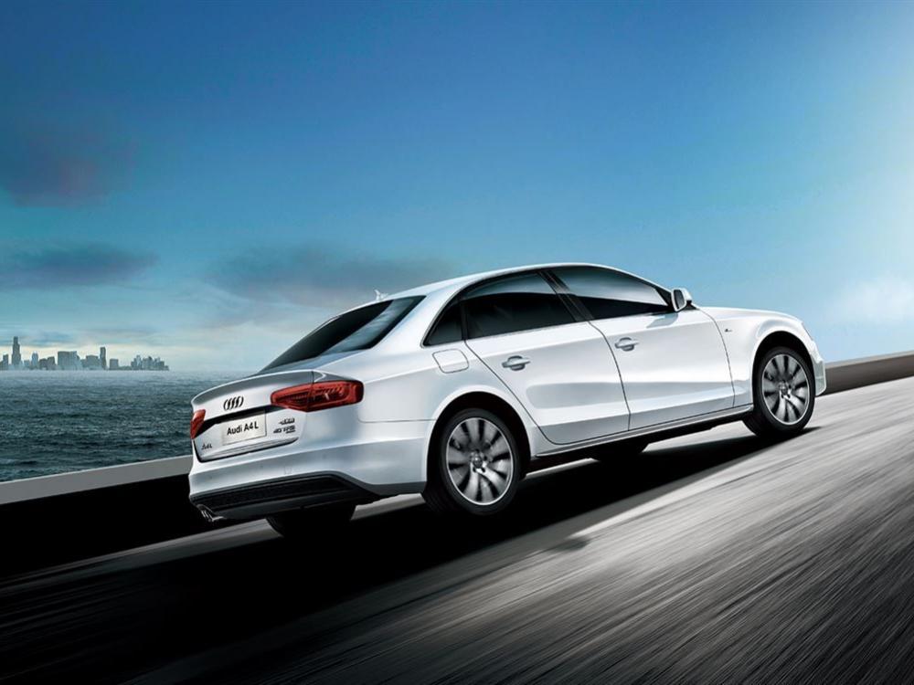 �ڹ����г��Ϸ���8��֮�õİµ�A4L��������ȥ���Ƴ���ȫ�»������͡�