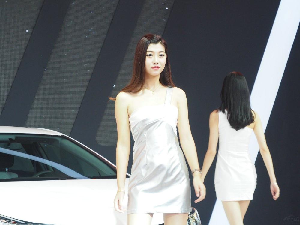 ��ǰ���������������Σ��绨����ѩ��һ�����������ס�