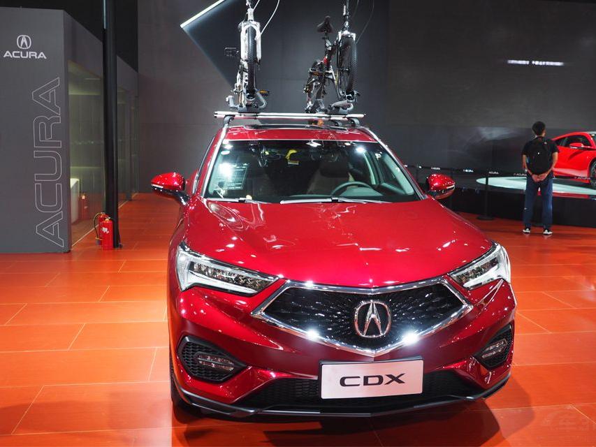 ��Ϊک��Ʒ���׿�����Ľ�����SUV��ک��CDX�����ֵ���Կ��ơ����족����