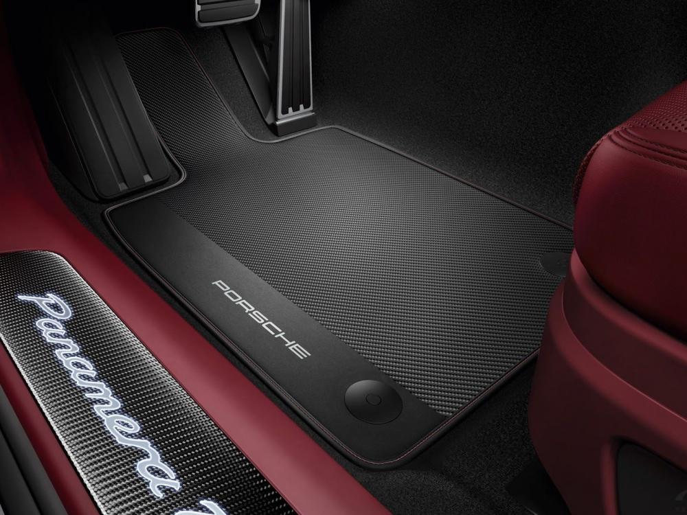 �������棬�³��ӽ�����Panamera Turbo Executive�Ķ���ϵͳ