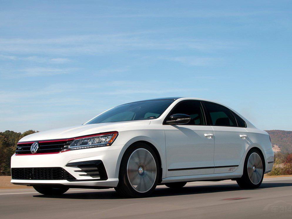 ���ڷ�����Passat GT�����ͼ���³�����˸߶���GTI���͵���Ʒ��ͬʱ��װ��һ̨3.6L VR6��������