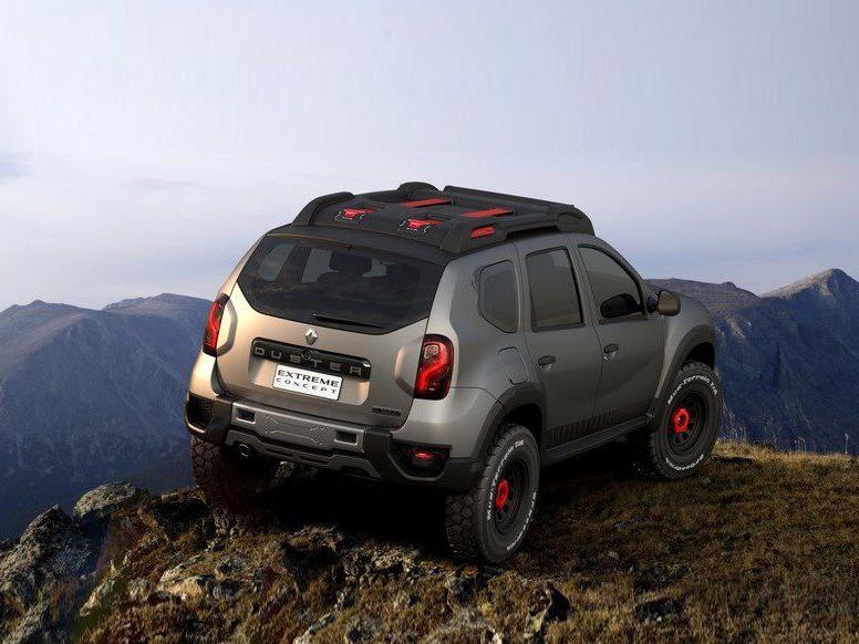 ���������˶��ص��ƹ��ɫͿװ������ĺ�ɫ��üҲ��������Ӳ�ɵ��Ӿ�Ч����