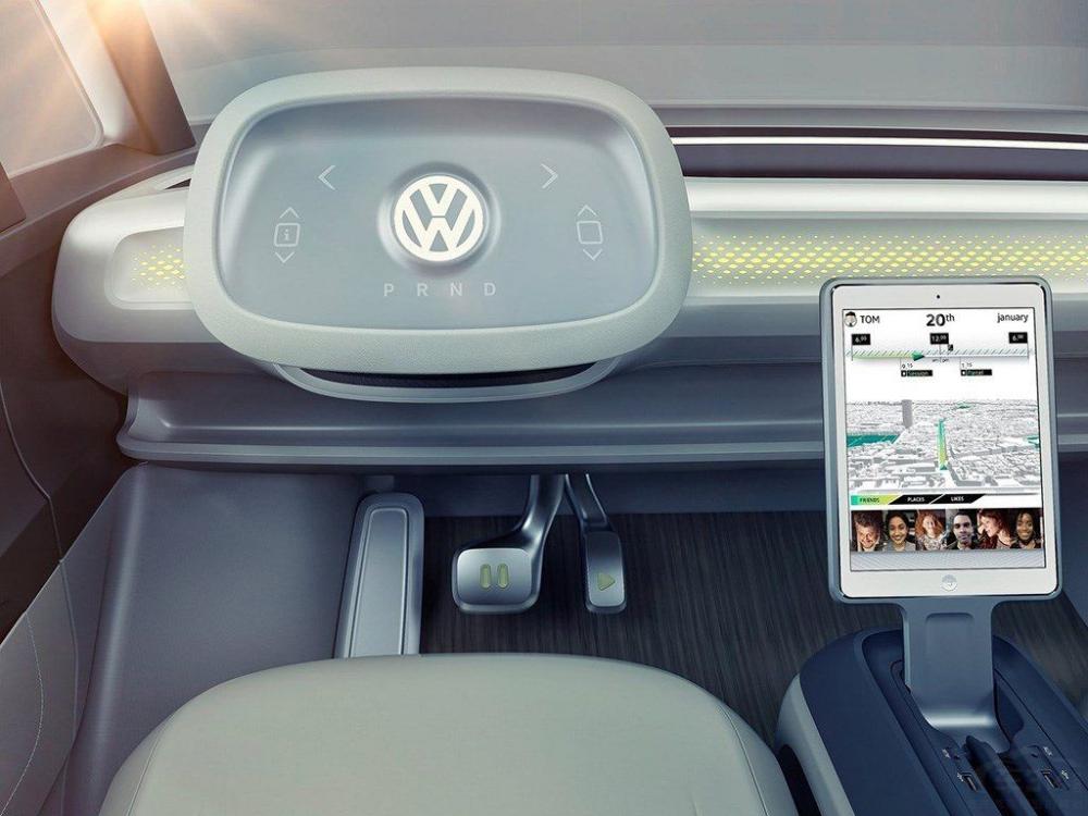 ������Ƽ��߿ƻ�ɫ�ʣ����ں������ֻ������Զ���ʻ�ȼ���