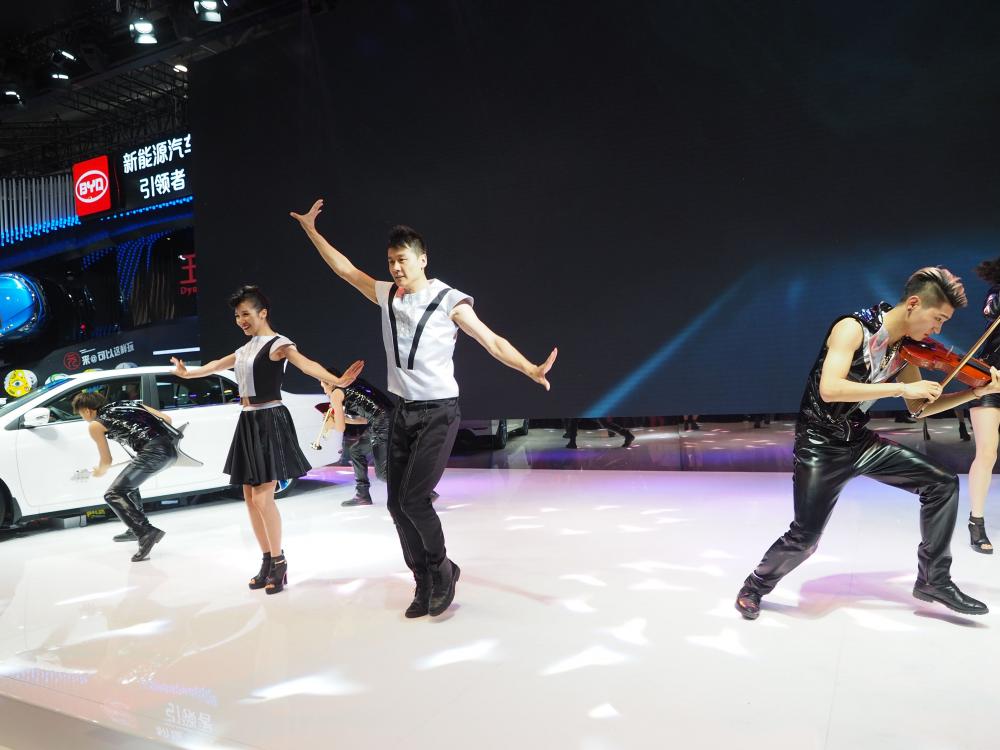 ��Ů�㲻���ݣ���Ҫ��ȥ�����𣿳�ͦ�ɾ��ģ����ò���