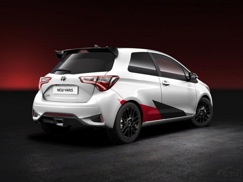 ����YARiS�����ǵ�һ��ӡ�����һ̨������������˳���