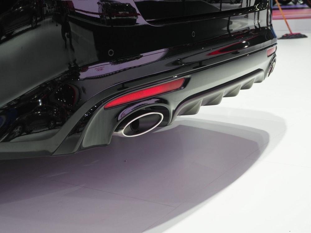 �������棬��һ��K5���ṩ1.6T��2.0L��2.0T���������ѡ������ϵͳ��1.6T������ƥ�����7��˫��ϱ����䣬�������������ƥ�����6���Զ������䡣