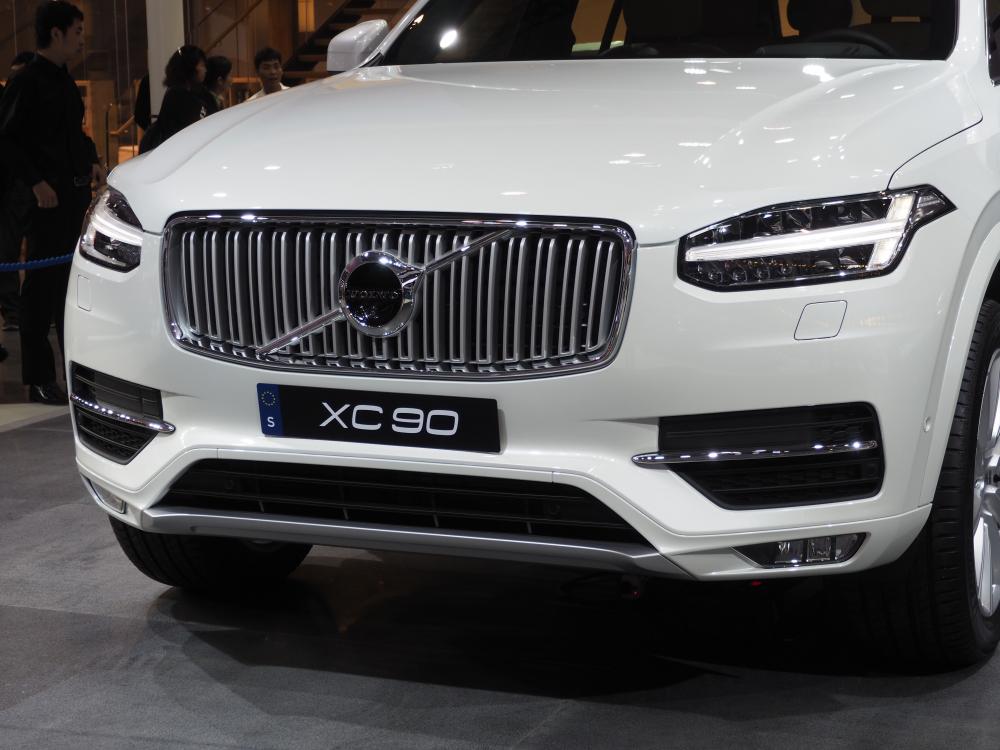 �³������δ�������Ƥ���ľ���ΰ������������ױȵĴ��С�