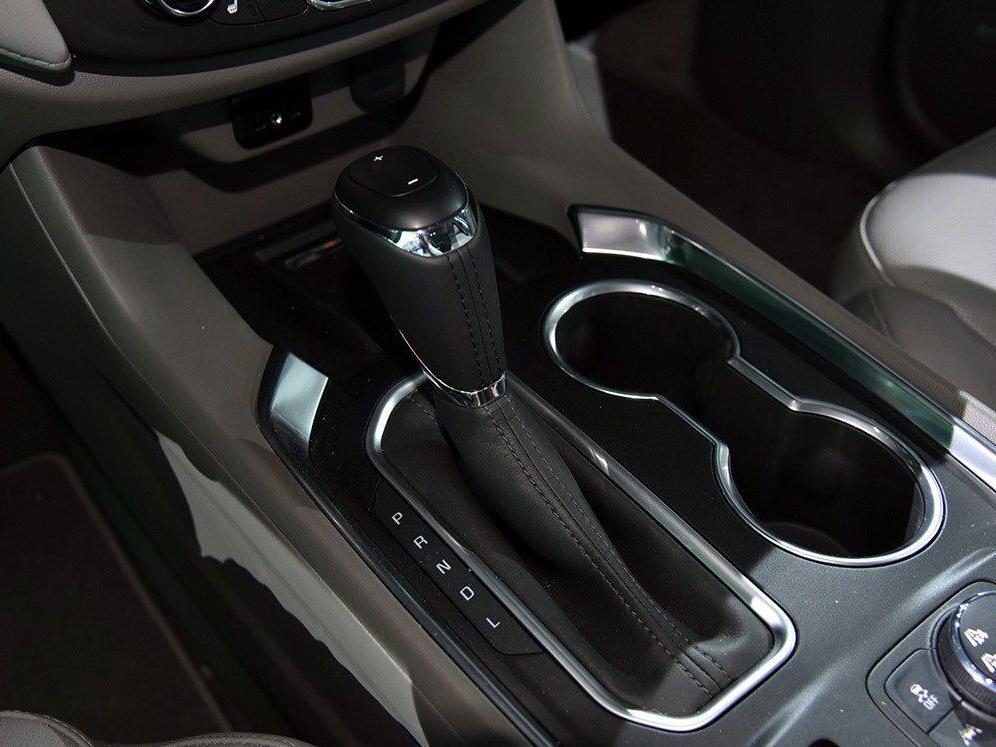 �������棬�³�������3.6L V6��Ȼ������������2.0T������ѹ��������