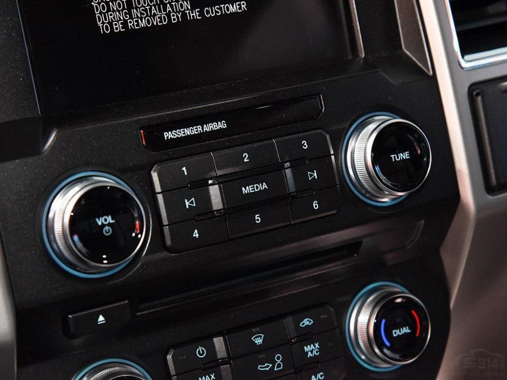 F-150������һ�׷�ʱ����ϵͳ�������䱸�˺��Ų�������ԽҰ����������Ӳ��SUV�����㡣