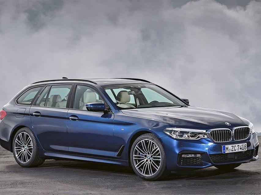 �ڽ���3�·ݵ������߳�չ�ϣ�������5ϵ���а泵����ʽ�������³��������һ��5ϵ����棬���а泵����Ҫ�ڳ�β���ֽ������޸ġ�