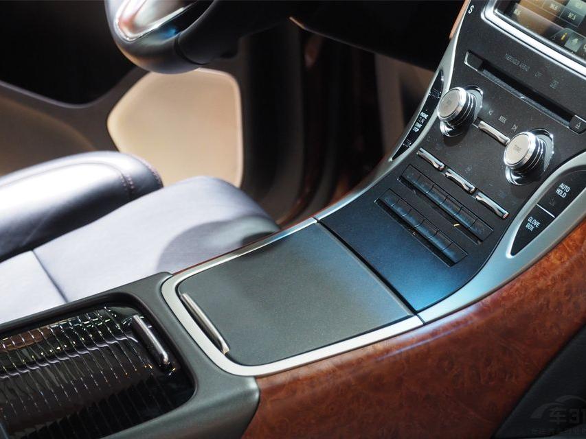 ǿ�������ϵͳ����ͬ�����б���Ҳ�ǱȽϳ�ɫ��