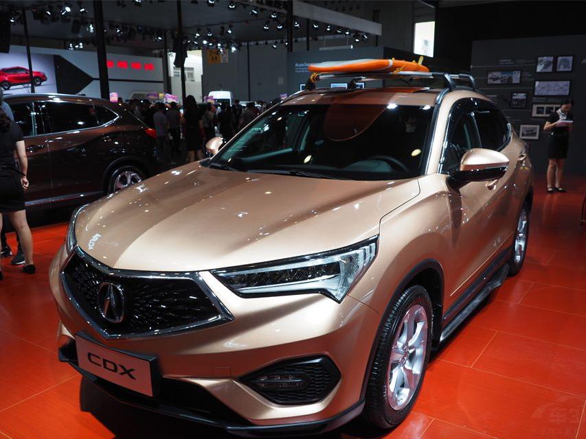 ��ʯ�͵��������ͣ����������۵�LED��ƣ���ʱ����������쾡�£���Ȼ�����Ǹ�����ǵ��������գ�Ҳ���䳵ͷǰ��������Ϭ���С�