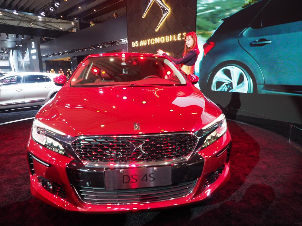 DS 4S�ṩ�������ѡ�񣬷ֱ���1.2T��1.6T��1.8T��