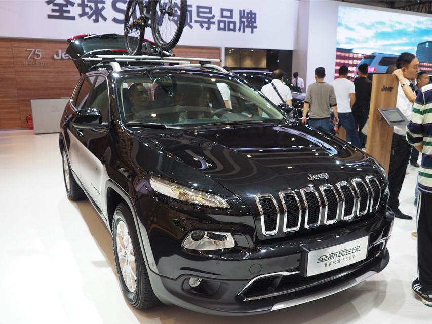 �³�β���仯�ϴ���Ҫ�ǽ����ڰ泵�͵ĵ�������Ͳ�������˫������Ͳ��