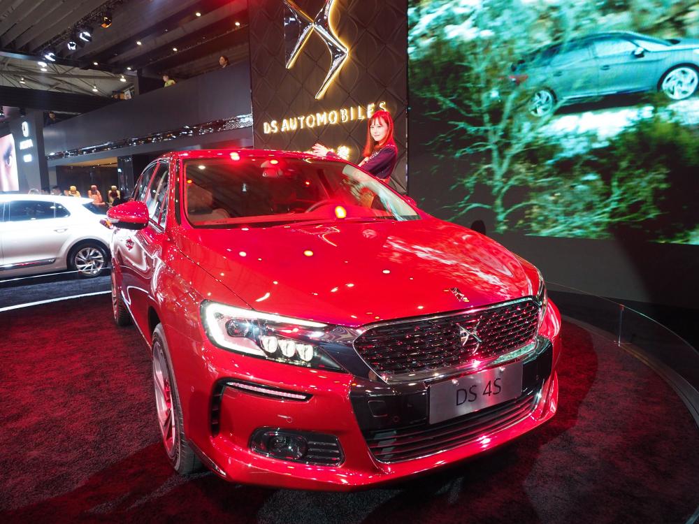 �³�ǰ���̳���DSƷ�Ƽ���ʽ��Ʒ��ǰ��Ʋ���ȫLED�������ƣ�β������������������Ҳ��Ϊ����