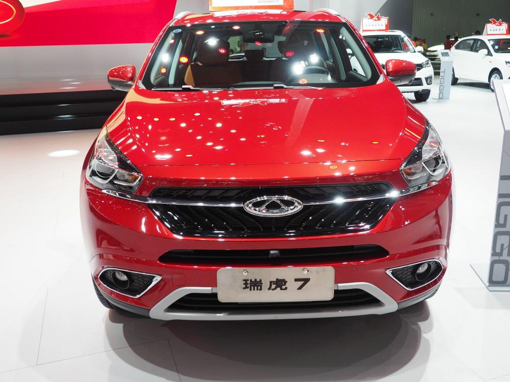 ��7��������2.0ʱ����ȫ����ƣ�����ǰ����ηǳ��ḻ��������ʽ�Ŀ����������ϻ��α�ʽ��LED��ƣ����˸е��ܾ��������С�