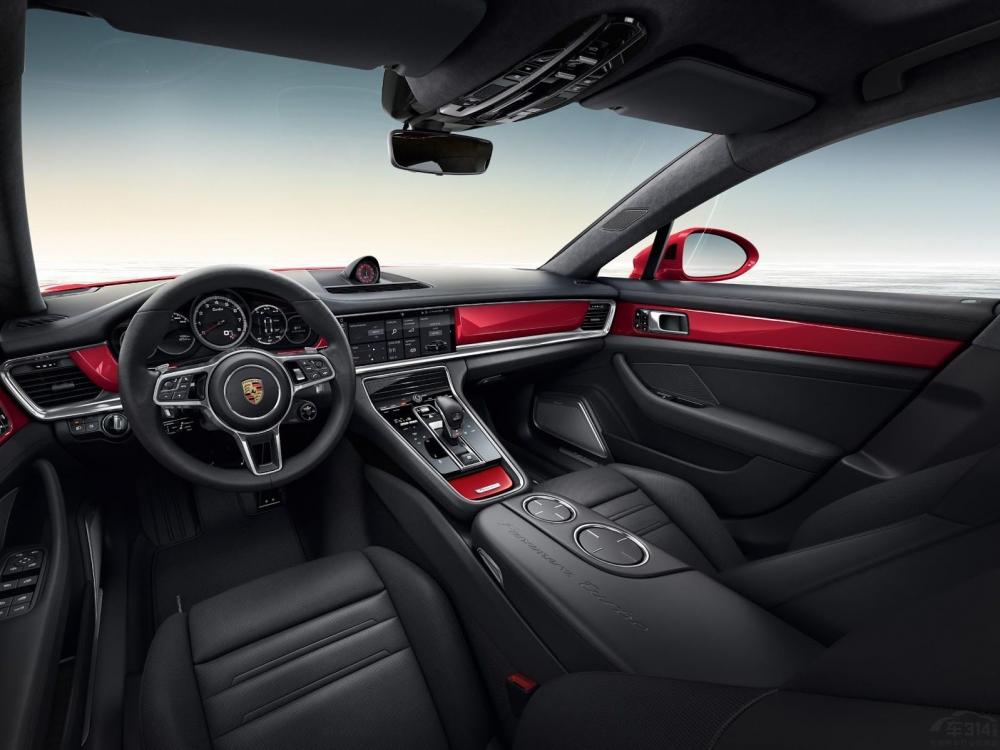 ���η��棬�³��ṩ��ɫ�ͺ�ɫ��ͬ���ɣ���ɫ��Ϊ����ɫ����ɫΪ��׺ɫ��