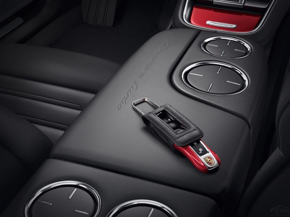 4.0T V8˫������ѹ���������䶯�����ȡ�