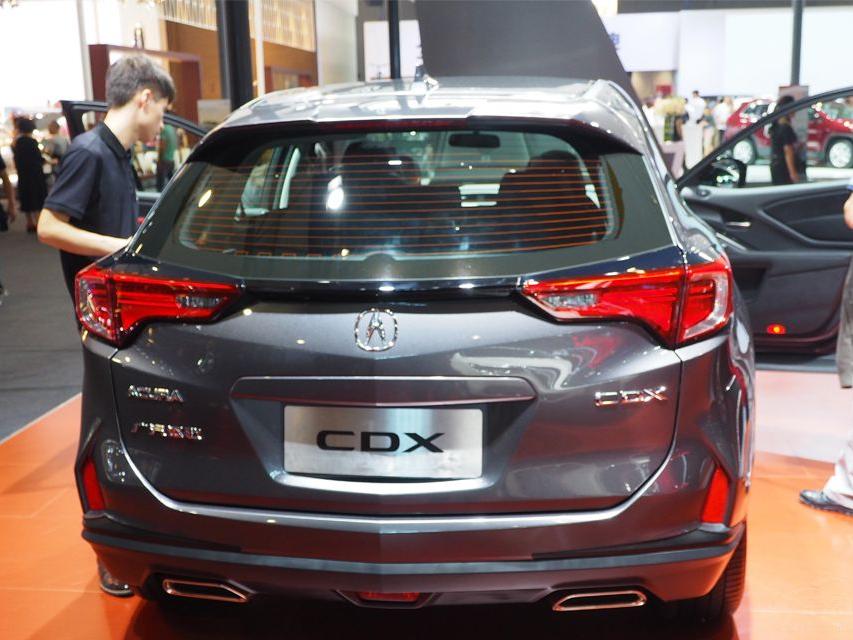 ���η��棬����ȥ��Լ�����򵥣���������е��п�̨��������۵��пز�������������ơ�