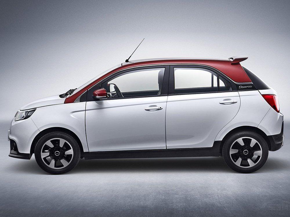 ��۷��棬�翧��EV10��ǰ�����ͱȽ�Ӳ�ʣ�ǰ��դ���ú�ɫ�ܷ���Ʋ���ǰ���������ǰ����ڲ�ʹ����͸�����