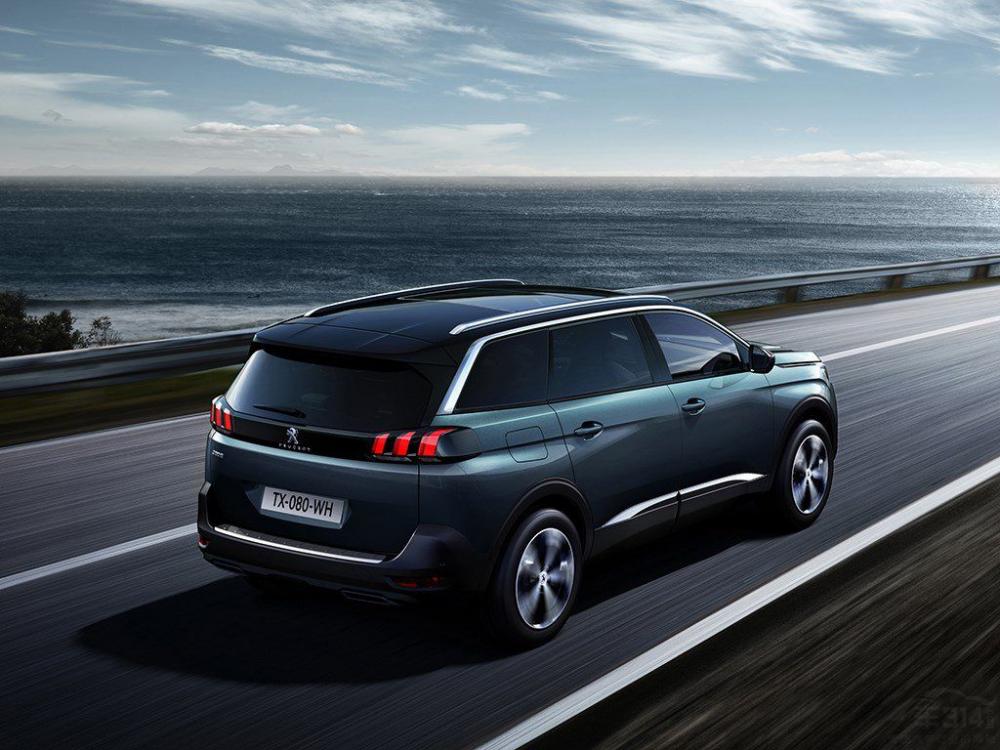 ��β���֣���A��������D������ɫ����ʹ��ȫ��5008��β�����������Ӵ�ֱ�����Ժ�ɫ���������壬ʹ���³�β������������������