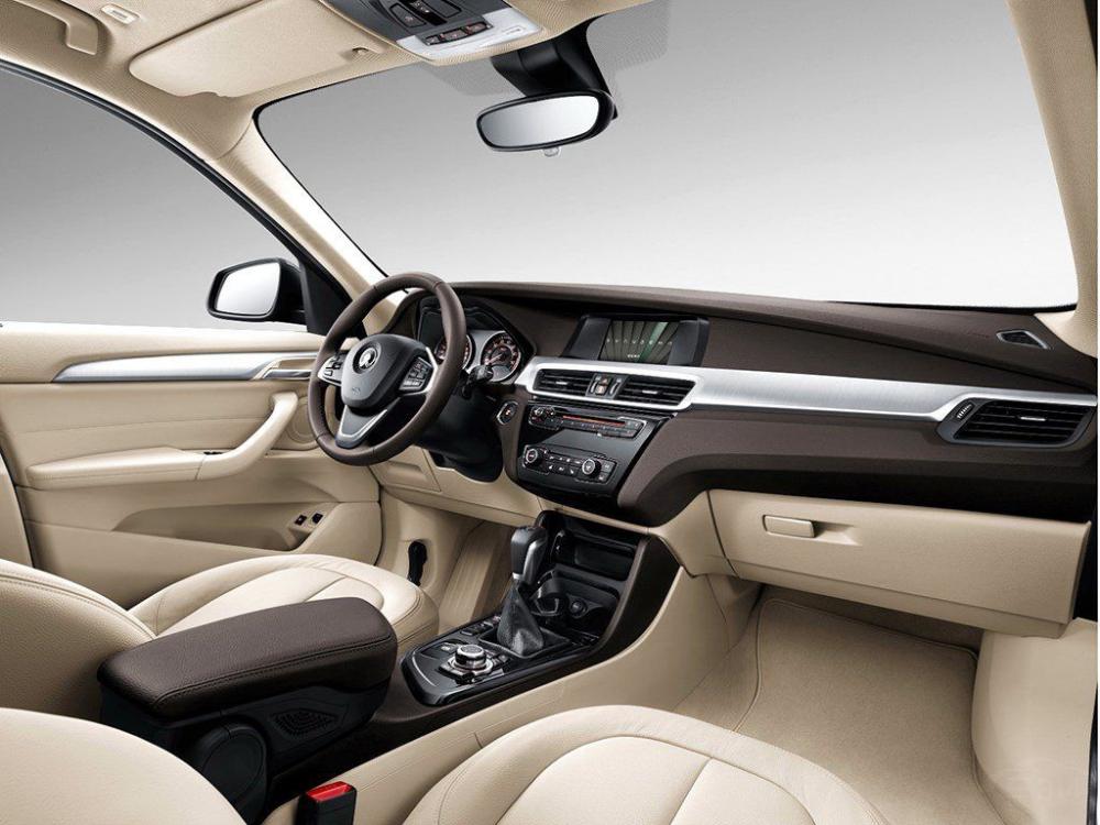 ���η��棬֮ŵH60���������˱�����X1����ơ�����ʽ�п��������ٿ�����ɫ�ΰ塢����ʽ�����̣�ϸ�����������ʵ�����ϳ����˸ߵ��С�